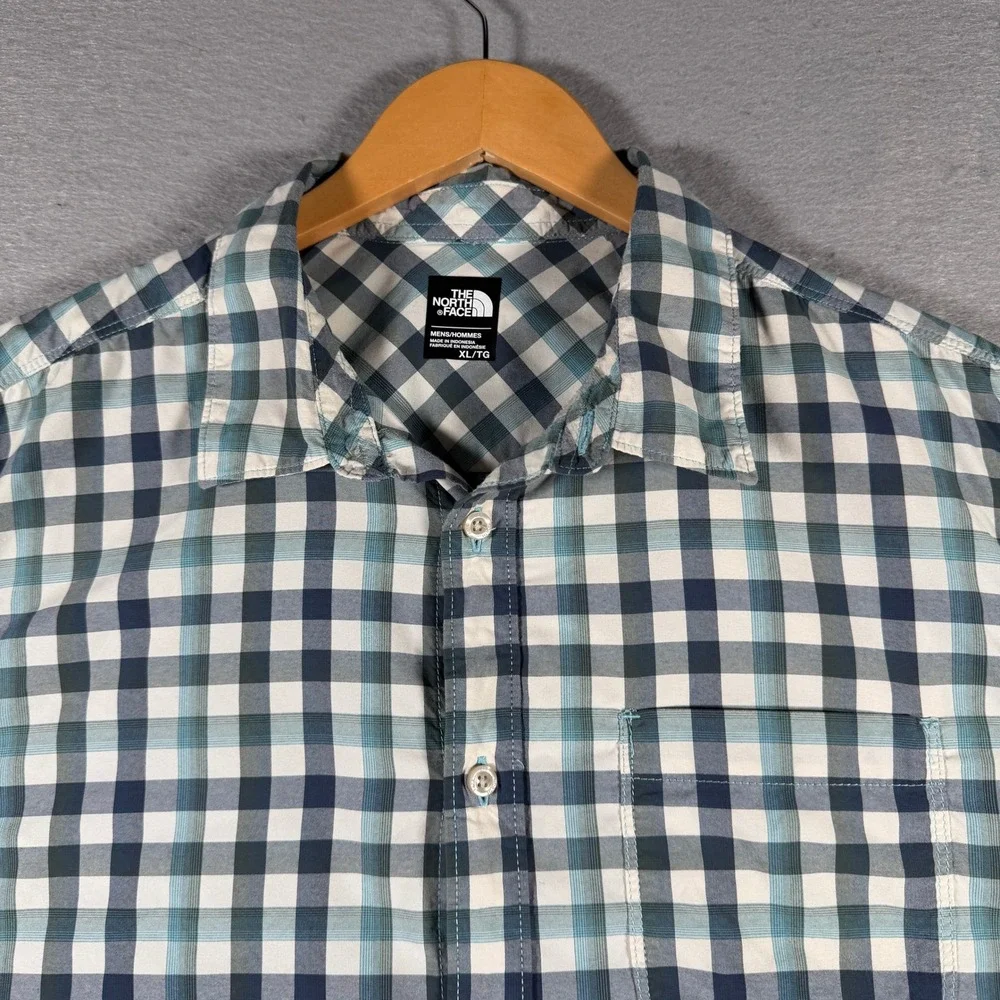 The North Face Mens XL‎ Blue Gingham Plaid Short Sleeve Nylon Shirt NF0A2UMR S17